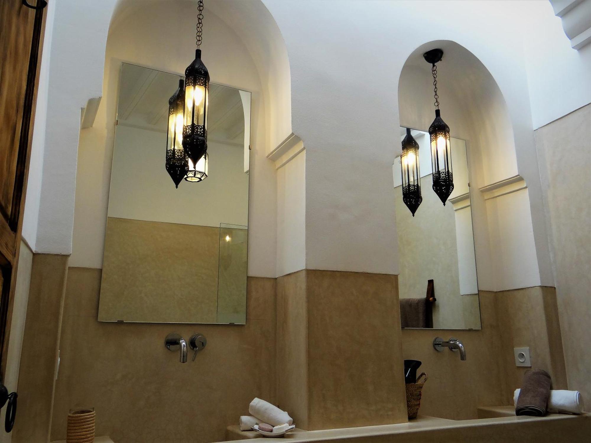 Gasthof Dar Eternity 4*